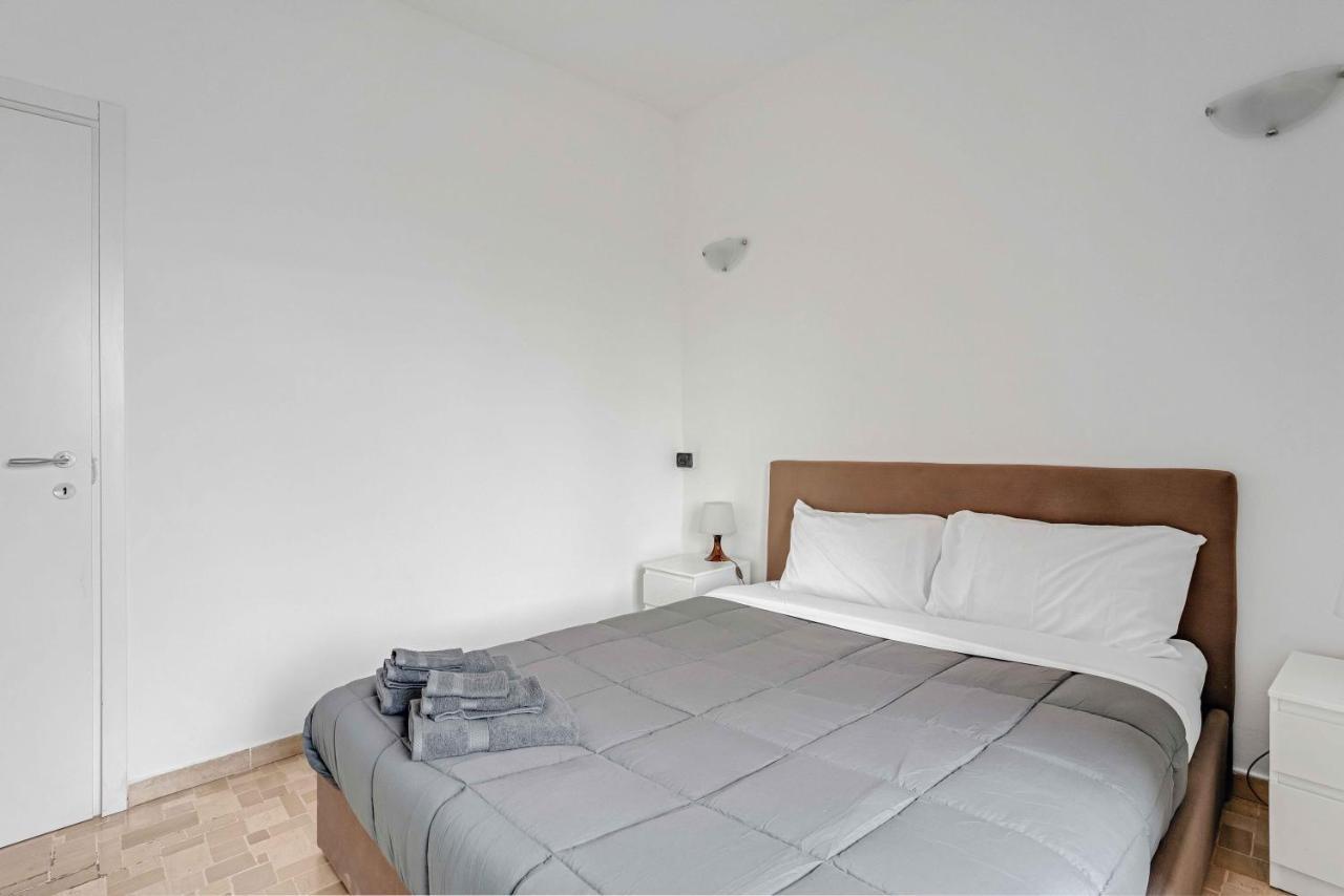 Cav9 - Large Apartment With Panoramic View - Milano Esterno foto